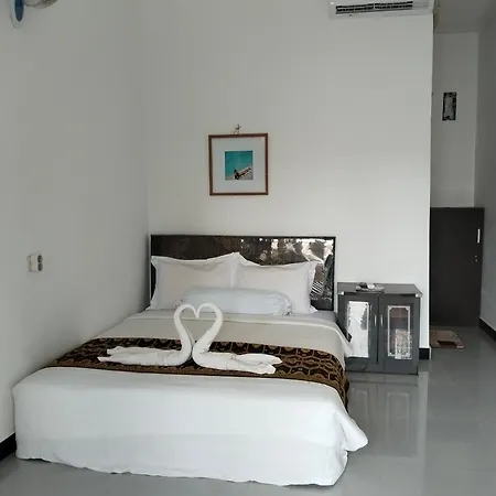 Azka Homestay Kuta  Exterior photo